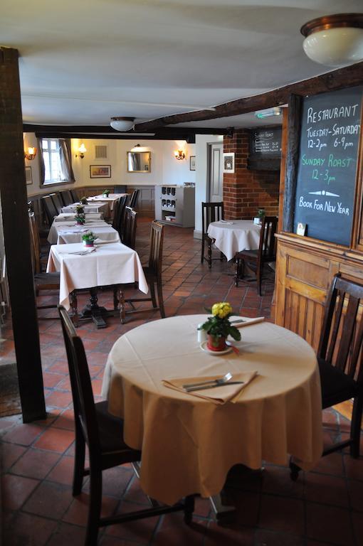 The Crown Inn Benson Экстерьер фото