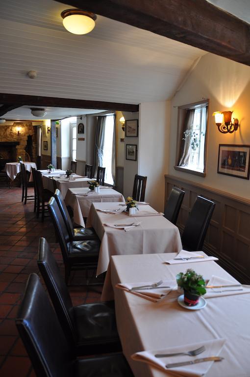 The Crown Inn Benson Экстерьер фото